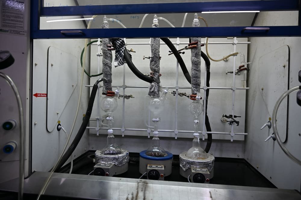 Schlenk line used for air-free ring-opening polymerization